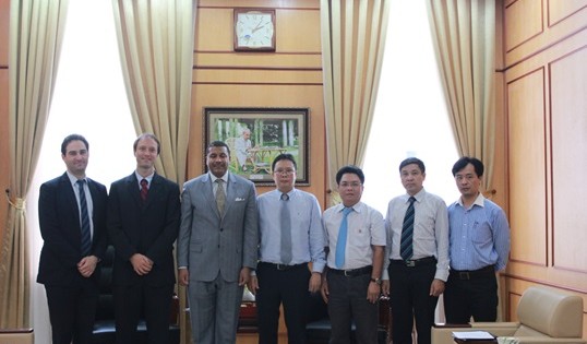 President Châu Văn Minh welcomes US Assistant Secretary Mr. Frank A. Rose